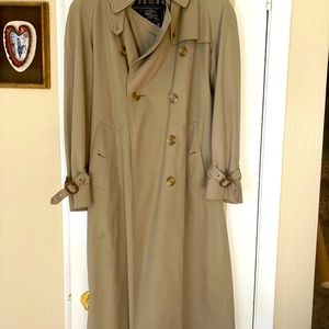 Classic vintage Burberry trench coat
